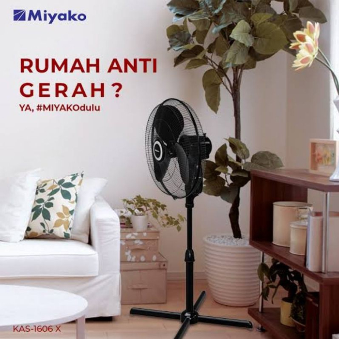 Miyako Kipas Angin Berdiri Standing Fan 16 Inch Putih - KAS1606XPLW